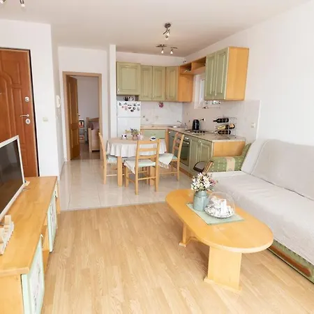 Appartement Smile Family Apartment, Garage Free Parking, Centar Located Makarska