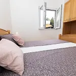 Smile Family Apartment, Garage Free Parking, Centar Located *