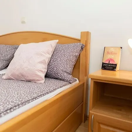 Smile Family Apartment, Garage Free Parking, Centar Located マカルスカ
