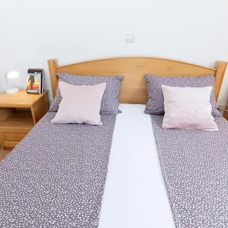 Smile Family Apartment, Garage Free Parking, Centar Located アパート *